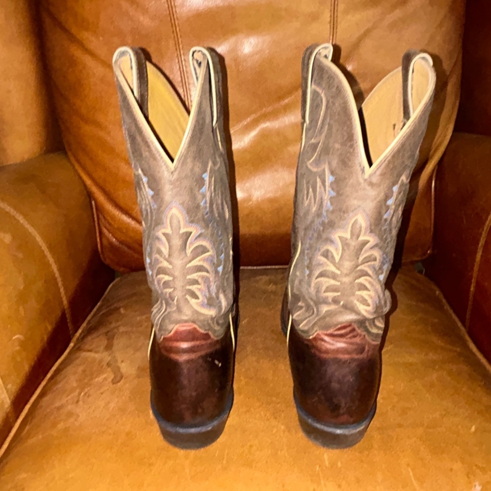 Nocona Two-Tone Brown Leather Western Boots with Embroidered Shaft - Picture 3 of 6